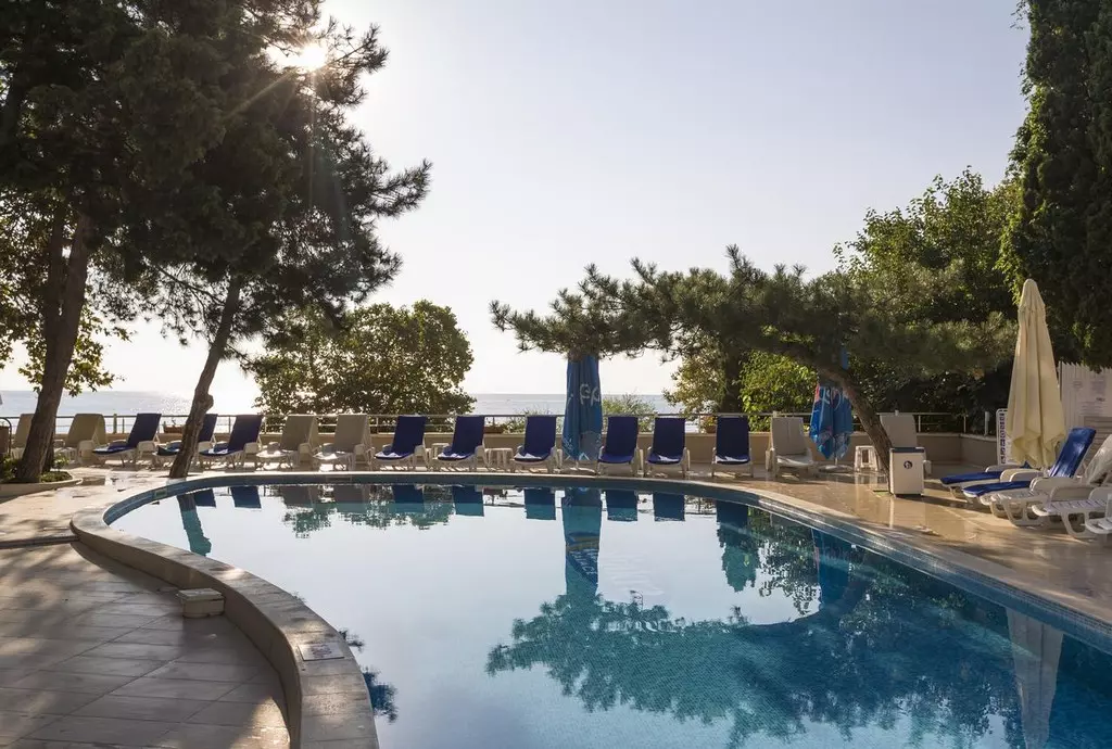 kaliakra palace_varna_shabavizparvaz_05.jpg